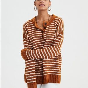 AMERICAN EAGLE Womens Small Rustic Brown White Stripe Vneck Pullover Sweater